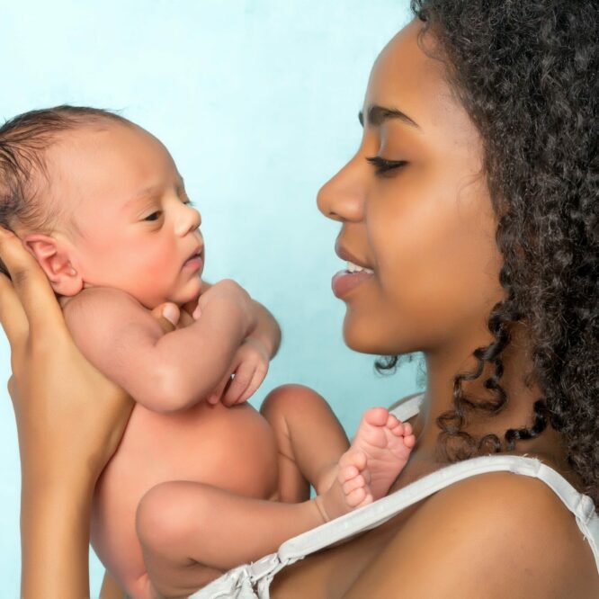 maman bébé accouchement naissance postnatal postpartum mois d'or