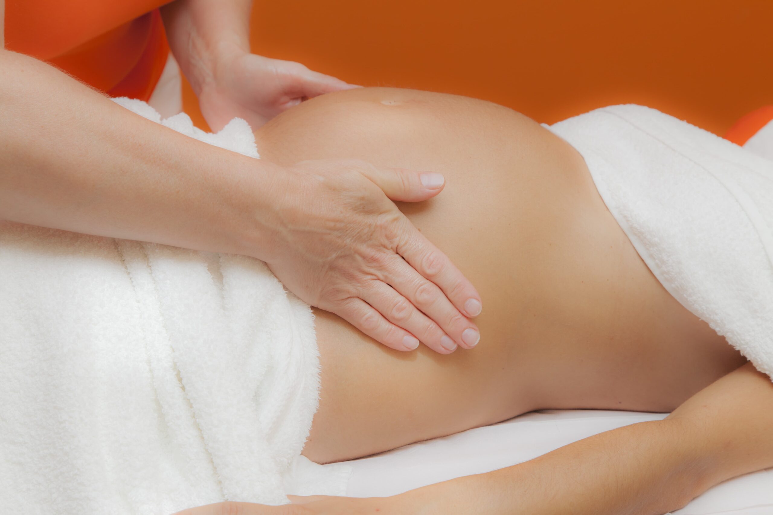 massage bien-être femme enceinte grossesse postnatal postpartum grenoble